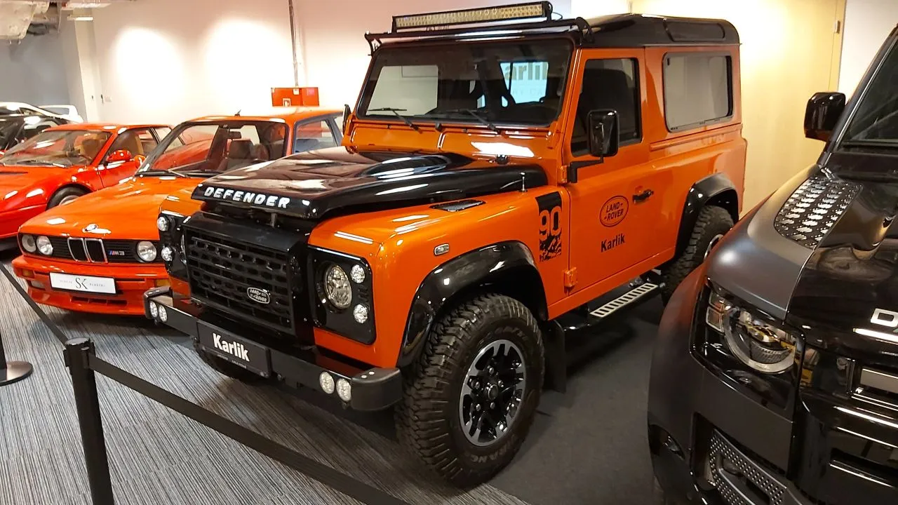 Land Rover Defender 90 Adventure Edition